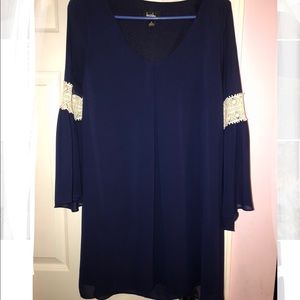 Navy, loose-fit dress